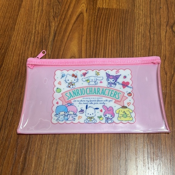 Sanrio Bundle of 3 Zippered Pouches Cinnamon Roll & Assorted Characters - Picture 10 of 12
